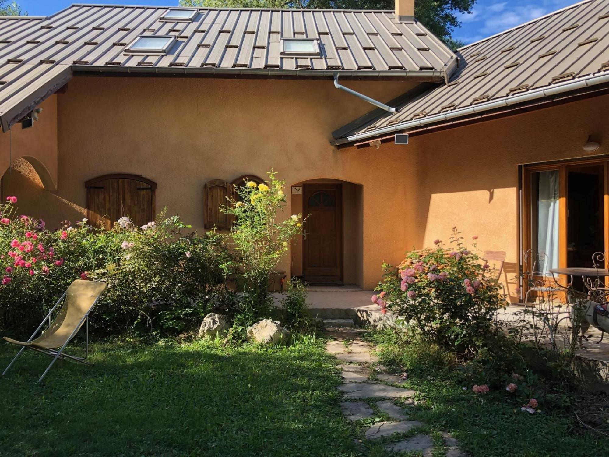 Camping, Hotel De Plein Air Les Cariamas Chateauroux-les-Alpes Eksteriør billede